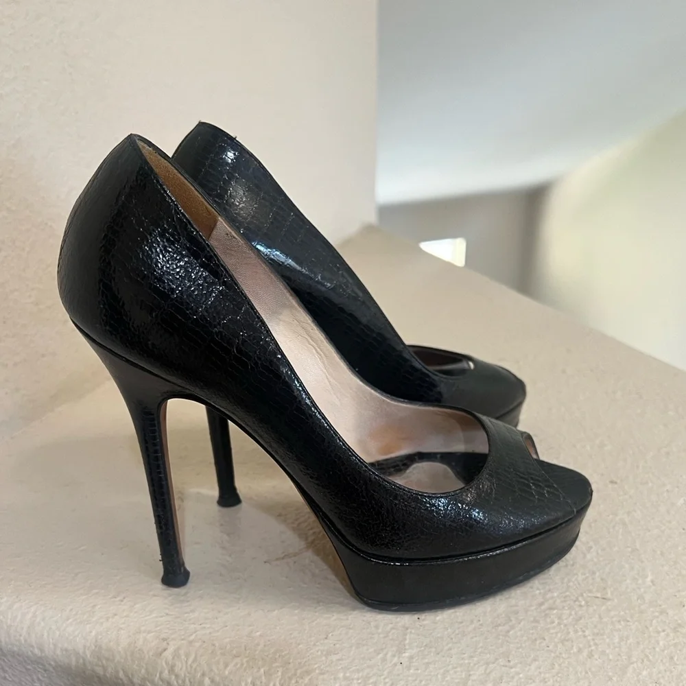 Jimmy Choo Black Python Leather Open toes‎ heels Pumps . Size 37.5 US 7.5